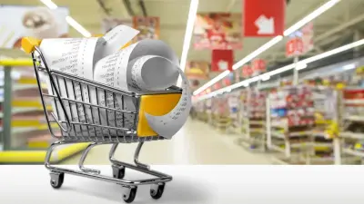 Разные ценники при оплате наличными и в рассрочку хотят ввести в Казахстане: финрегулятор поддержал идею