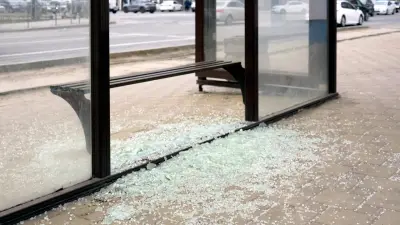 10 суток ареста получил житель Астаны за разбитую остановку