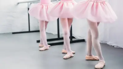 Собирала деньги на детский конкурс, которого не было: в Алматы расследуют дело о хищении