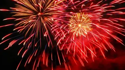 Можно ли казахстанцам запускать фейерверки на праздники, ответил заместитель главы МВД