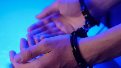 Угрожала и спаивала: жительницу Аягоза осудили за торговлю людьми