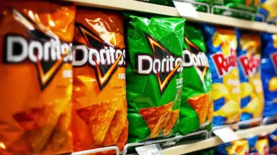 В США искусственный интеллект ошибочно принял чипсы в руках ребёнка за оружие и вызвал полицию