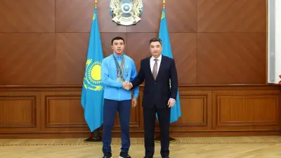 "Прочная основа для будущих побед". Бектенов наградил участников Сурдлимпийских игр