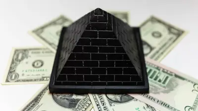 36 финансовых пирамид закрыли в Казахстане с начала года 