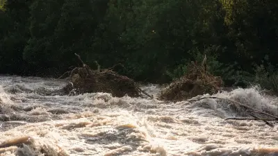 Упал в реку с натянутого троса: тело пропавшего мужчины обнаружили в Жетысуской области