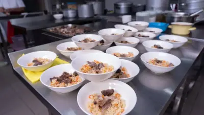 1 млрд тенге только в одном городе: об убытках школьных столовых из-за онлайн обучения заявила депутат