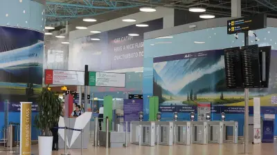Вьетнамская компания отложила план принять в управление аэропорт в Казахстане