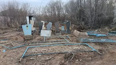 Воровали надгробия с кладбища и продавали в Астане: полиция возбудила уголовное дело