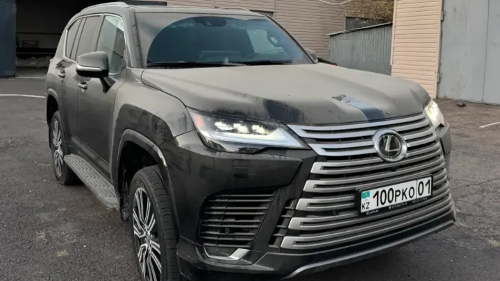 Кому отдали Lexus стоимостью 79 млн тенге, конфискованный по делу Перизат Кайрат