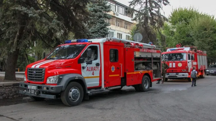 Обязать строить площадки для пожарной техники возле многоэтажек планируют в Казахстане