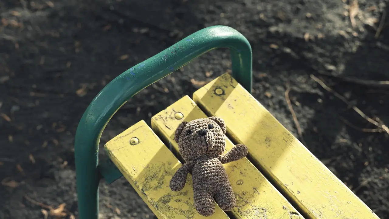 "Ушла в магазин со знакомым". Пропавшую девочку нашли на окраине посёлка в ЗКО