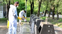 В городе производится санитарная очистка мусорных контейнеров