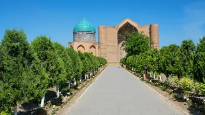 Более 1,2 млн деревьев хотят посадить в Туркестанской области в 2025 году 