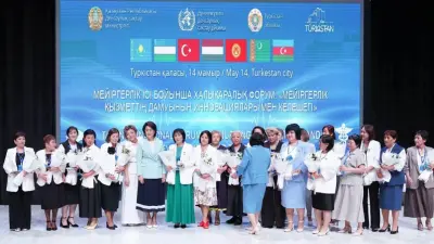 В Туркестане проходит международный форум медсестёр