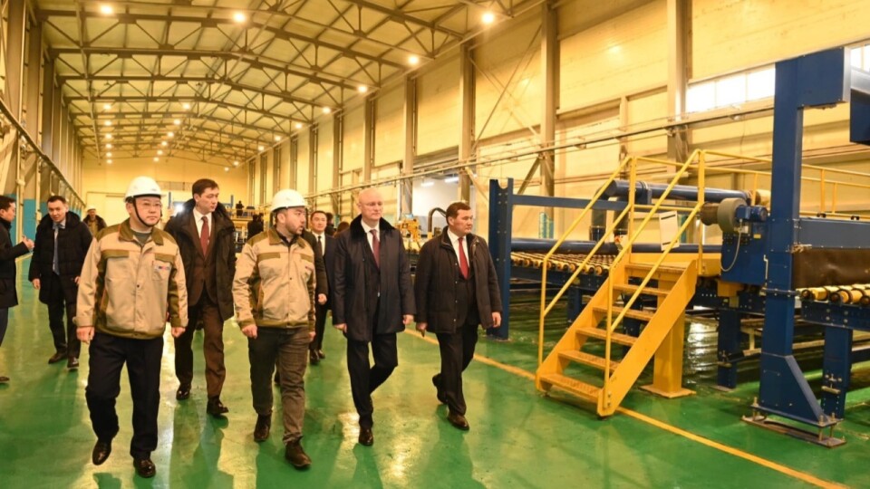 Роман Скляр жаңа жылу-электр орталығы мен шыны зауытына барды