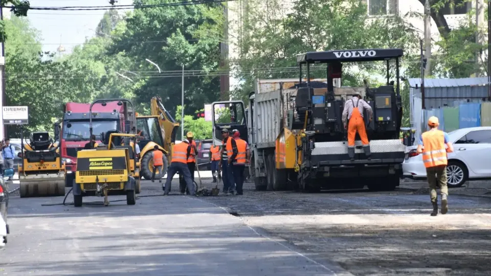 В Алматы за три года построено 75 км новых и отремонтировано 650 км дорог