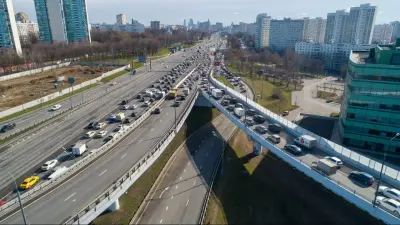 В офис к 8.30. Поможет ли изменение графика работы госучреждений разгрузить Астану