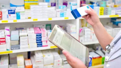 По отчётам бесплатные лекарства есть. На деле пациенты неделями не могут их получить