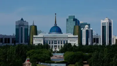 От водопада до Акорды: фоторепортаж с набережной Астаны