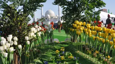 Экономика праздников: как март влияет на продажи бизнеса