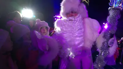 "Дед Мороз, забери нашего папу!" Нужно ли писать новогодние письма и что говорят об этом психологи