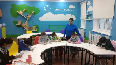  Красная дорожка в школе, клоун и  лучшие учителя. Кто этим воспользуется