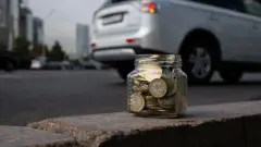 Алматинец переписал авто на сестру, пытаясь снизить алименты до 22 тысяч тенге на ребёнка