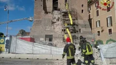 Башня Конти обрушилась в столице Италии: есть пострадавшие