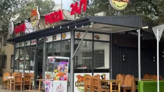 Незаконную пристройку к кафе демонтировали в Алматы