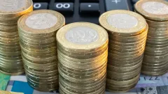 Глава ТОО поднял себе зарплату до 131 млн тенге перед получением контрактов на строительство школ в Алматы