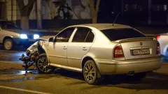 Двух дорожных рабочих сбили на мосту в Астане