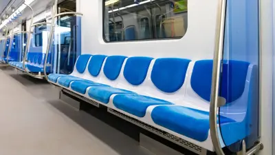 Качество поездов метро Алматы вызвало вопросы у сенатора