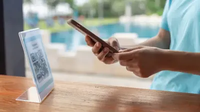 Запрет смартфонов даже на переменах: как школьники будут рассчитываться в столовых