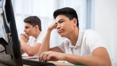 Сертификаты двух абитуриентов аннулировали после проверки видео со сдачи ЕНТ