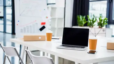 "Левобережные" сотрудники нацкомпаний: около 650 работников "Самрук-Казыны" в Астане уволят в марте