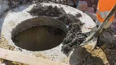 Три человека погибли во время очистки канализации в Туркестанской области: мастера участка лишили свободы