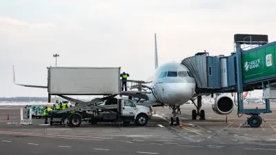 Одна из казахстанских авиакомпаний приостановила рейсы в Россию из-за угрозы безопасности