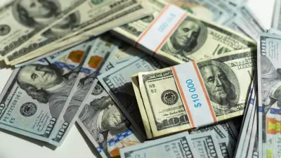 Схему вывода 2 млн долларов из страны раскрыли в Конаеве