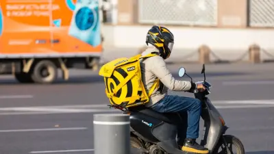 Минимальную почасовую оплату для курьеров и таксистов предложили ввести в Казахстане