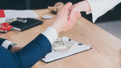 Обещал помочь с грантами: в Астане задержали мужчину, которого подозревают в обмане 25 абитуриентов