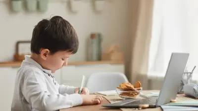 Пропущенные из-за дистанционки уроки будут навёрстаны – Минпросвет