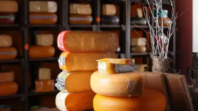 Сыр, яйца, яблоки, бананы: Казахстан установил новые минимальные цены на импортные товары из ЕАЭС