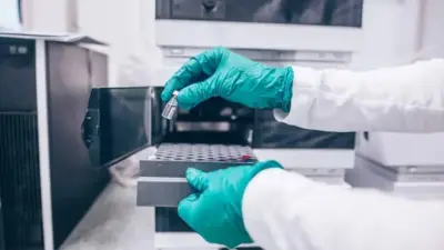 Причину задержки регистрации казахстанского препарата против рака назвал министр науки