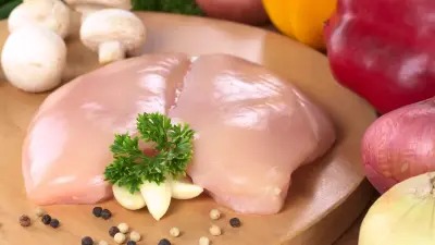 Курятина и овощи по фиксированным ценам поступят в магазины Алматы