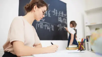 Педагоги будут проходить аттестацию по-новому: требования для каждой категории назвали в Минпросвете