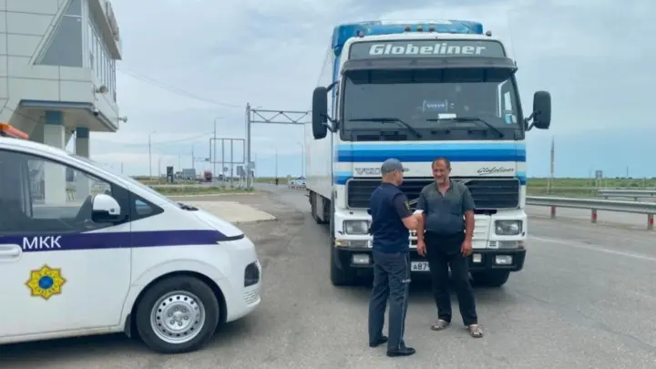 Прятали в баках и канистрах: 16 тысяч литров топлива пытались незаконно вывезти из Казахстана