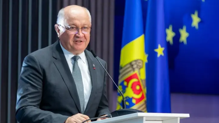 Премьер-министр Молдовы подал в отставку: президент Санду пообещала навести порядок во власти