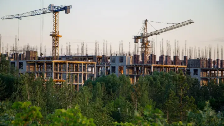 Обманутым дольщикам в Астане помогли вернуть 3,9 млрд тенге