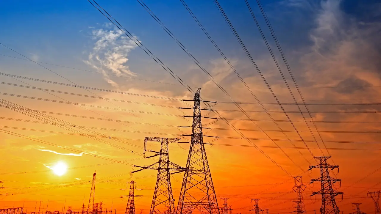 Дефицит электроэнергии в осенне-зимний период прогнозируют в Казахстане