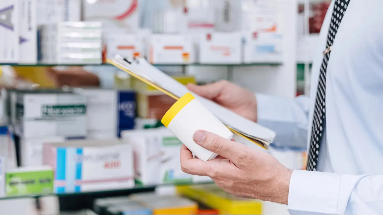 О трёхкратном снижении цен на некоторые лекарства заявил Минздрав